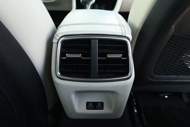 2025 Genesis G70 2.5T RWD