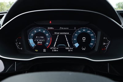 2025 Audi Q3 Premium 45 TFSI S line quattro Tiptronic