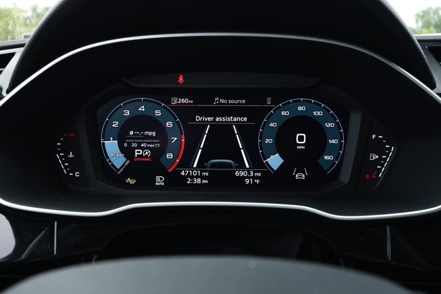 2025 Audi Q3 Premium 45 TFSI S line quattro Tiptronic