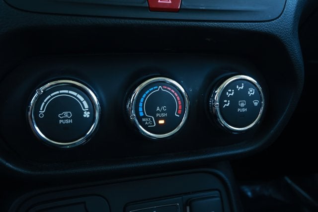 2017 Jeep Renegade Latitude FWD