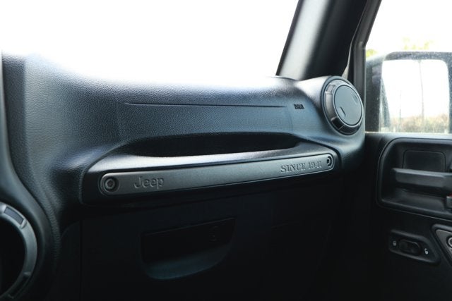 2016 Jeep Wrangler Willys Wheeler