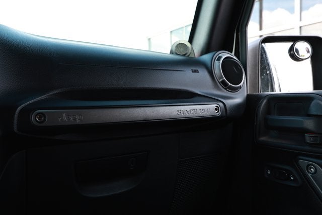 2012 Jeep Wrangler Unlimited Sport