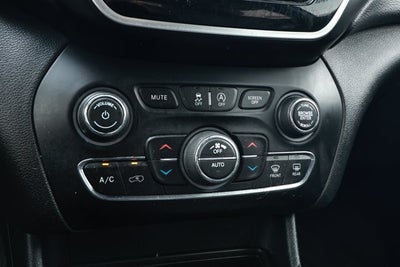 2019 Jeep Cherokee Limited FWD