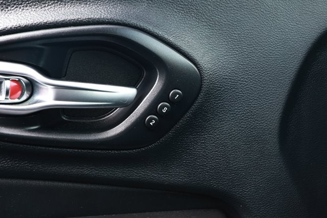 2019 Jeep Cherokee Limited FWD