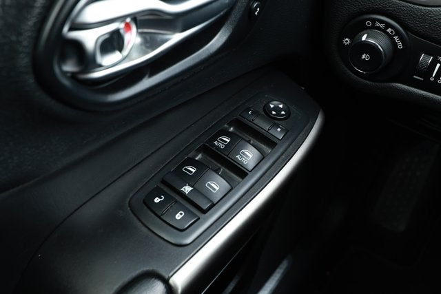 2019 Jeep Cherokee Limited FWD