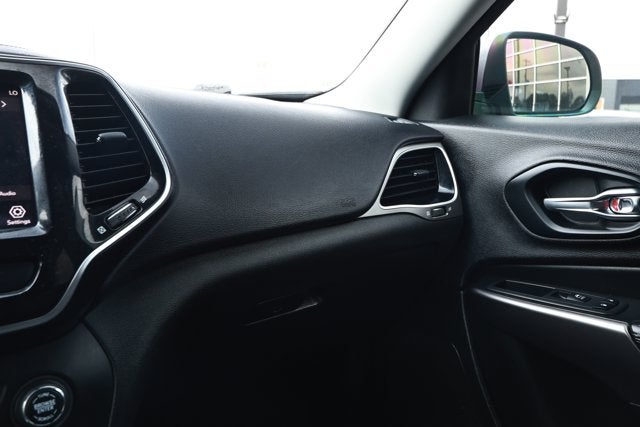 2019 Jeep Cherokee Limited FWD