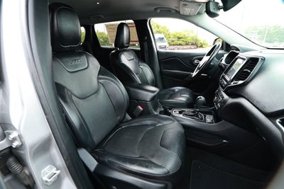 2019 Jeep Cherokee Limited FWD