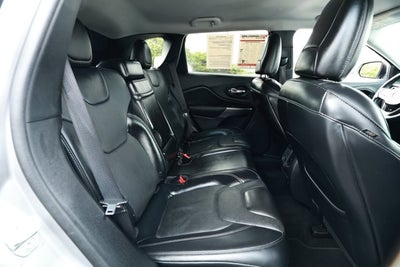 2019 Jeep Cherokee Limited FWD
