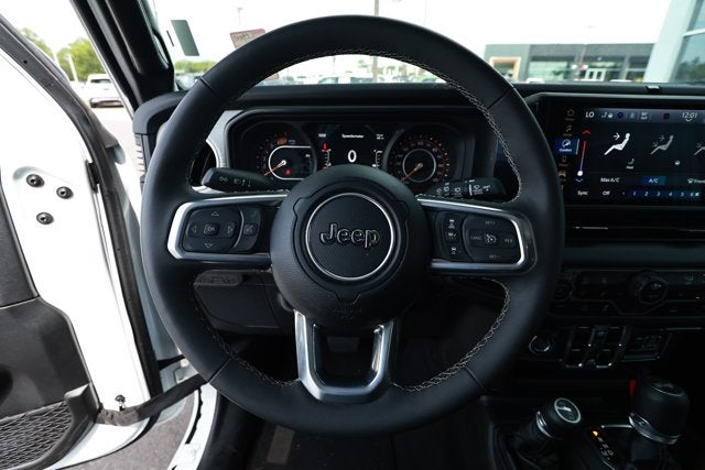 2025 Jeep Wrangler 4-Door Sahara 4x4
