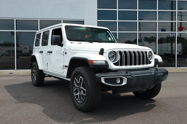 2025 Jeep Wrangler 4-Door Sahara 4x4