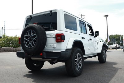 2025 Jeep Wrangler 4-Door Sahara 4x4