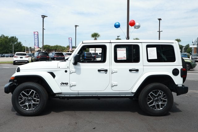 2025 Jeep Wrangler 4-Door Sahara 4x4