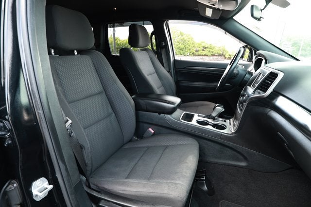 2020 Jeep Grand Cherokee Laredo E 4x2