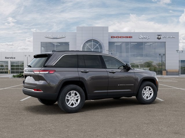 2025 Jeep Grand Cherokee GRAND CHEROKEE LAREDO 4X2