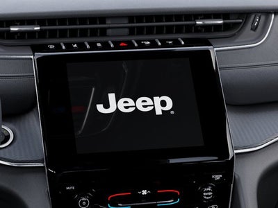 2025 Jeep Grand Cherokee GRAND CHEROKEE LAREDO 4X2