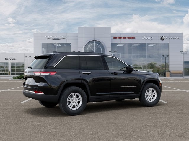 2025 Jeep Grand Cherokee GRAND CHEROKEE LAREDO 4X2
