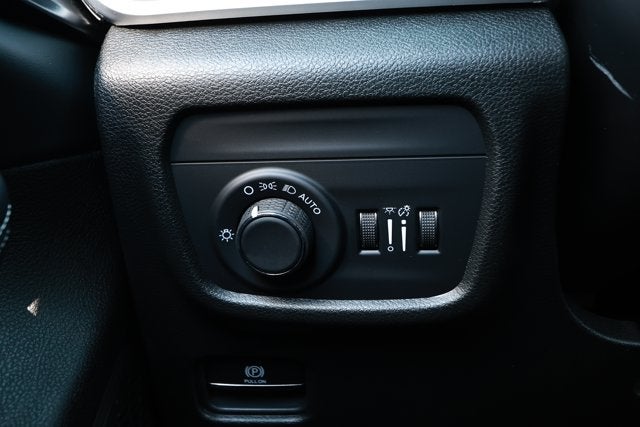 2026 Jeep Grand Cherokee GRAND CHEROKEE LAREDO 4X2