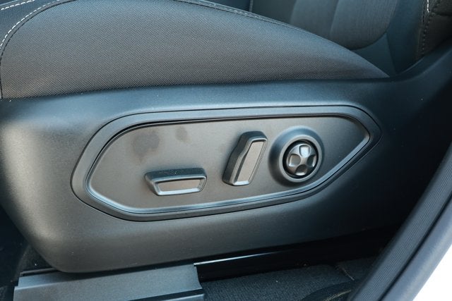 2026 Jeep Grand Cherokee GRAND CHEROKEE LAREDO 4X2