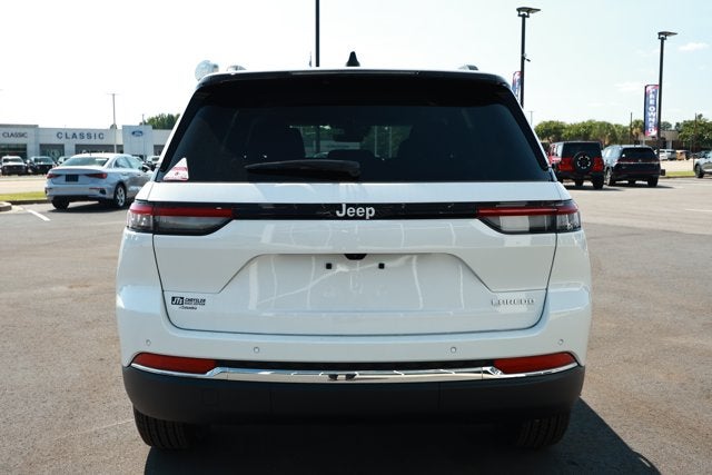 2026 Jeep Grand Cherokee GRAND CHEROKEE LAREDO 4X2