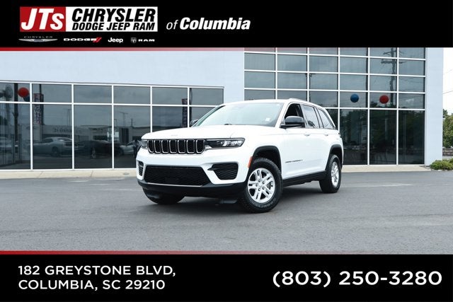 2023 Jeep Grand Cherokee Laredo 4x2