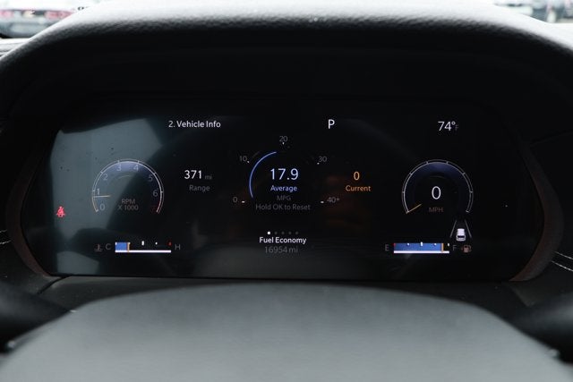 2023 Jeep Grand Cherokee Laredo 4x2