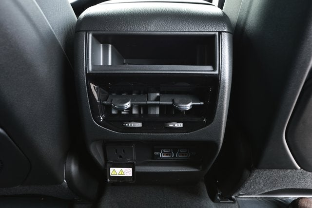 2026 Jeep Grand Cherokee GRAND CHEROKEE LAREDO X 4X2