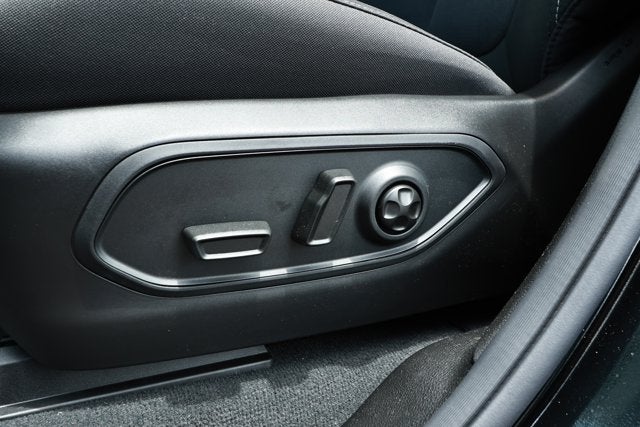 2026 Jeep Grand Cherokee GRAND CHEROKEE LAREDO X 4X2