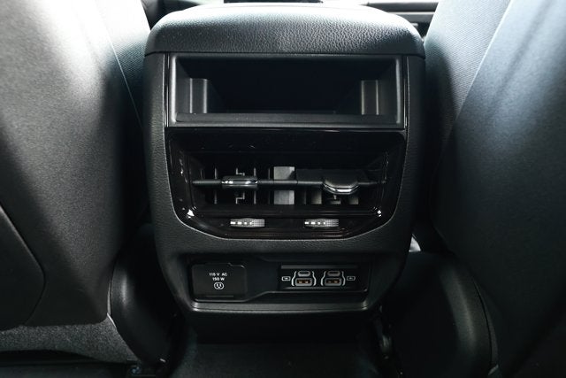 2026 Jeep Grand Cherokee GRAND CHEROKEE LAREDO X 4X2