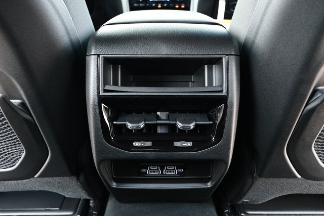 2026 Jeep Grand Cherokee GRAND CHEROKEE LAREDO 4X2