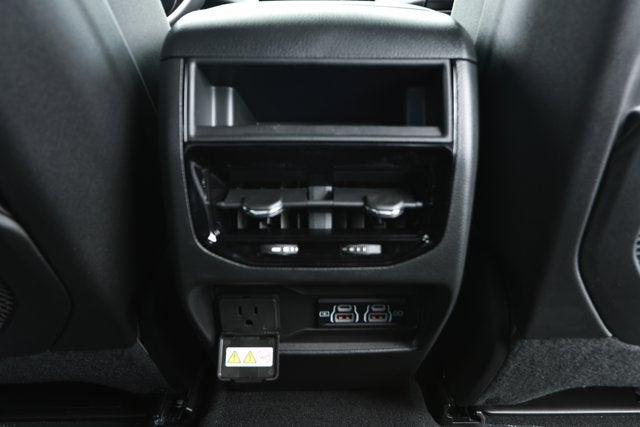 2026 Jeep Grand Cherokee GRAND CHEROKEE LAREDO X 4X2