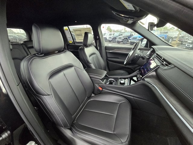 2025 Jeep Grand Cherokee GRAND CHEROKEE LIMITED 4X2