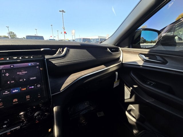 2025 Jeep Grand Cherokee GRAND CHEROKEE LIMITED 4X2