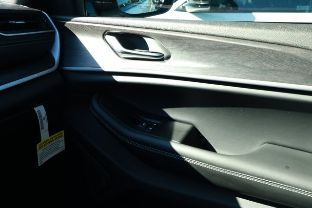 2025 Jeep Grand Cherokee GRAND CHEROKEE LIMITED 4X2