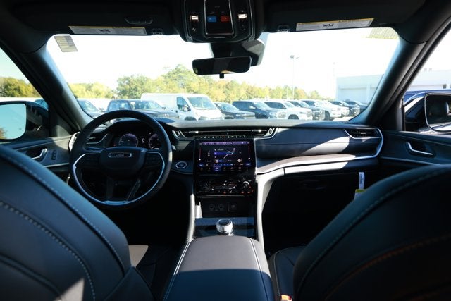 2025 Jeep Grand Cherokee GRAND CHEROKEE LIMITED 4X2