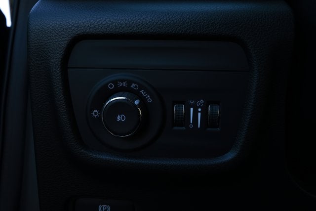 2025 Jeep Grand Cherokee GRAND CHEROKEE LIMITED 4X2