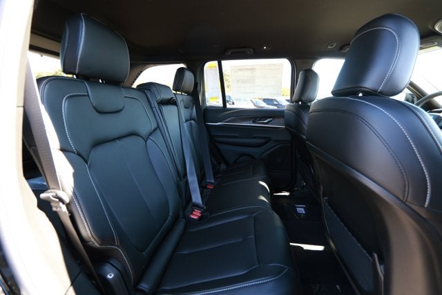 2025 Jeep Grand Cherokee GRAND CHEROKEE LIMITED 4X2