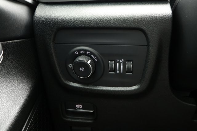 2023 Jeep Grand Cherokee Limited 4x2