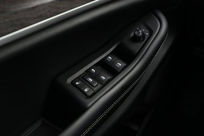 2023 Jeep Grand Cherokee Limited 4x2