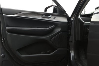 2023 Jeep Grand Cherokee Limited 4x2