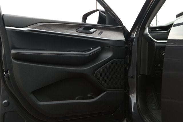 2023 Jeep Grand Cherokee Limited 4x2