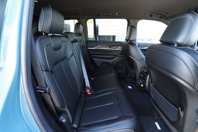2027 Jeep Grand Cherokee GRAND CHEROKEE LIMITED 4X2