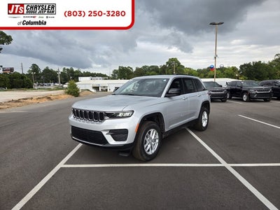 2025 Jeep Grand Cherokee GRAND CHEROKEE LAREDO X 4X4