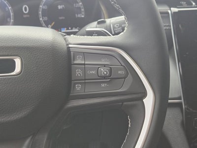 2025 Jeep Grand Cherokee GRAND CHEROKEE LAREDO X 4X4