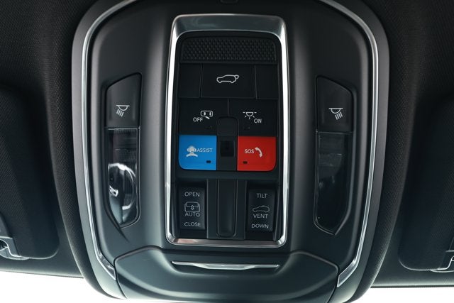 2025 Jeep Grand Cherokee Laredo X 4x4
