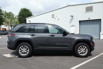 2025 Jeep Grand Cherokee Laredo X 4x4