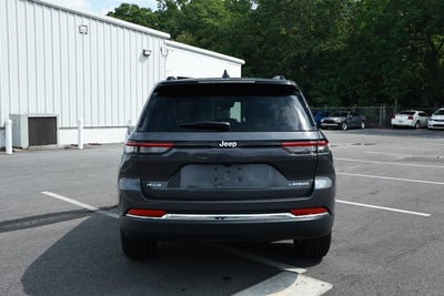 2025 Jeep Grand Cherokee Laredo X 4x4