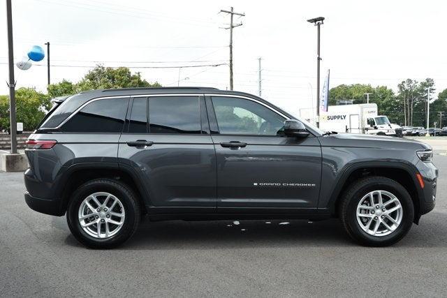 2025 Jeep Grand Cherokee Laredo X 4x4