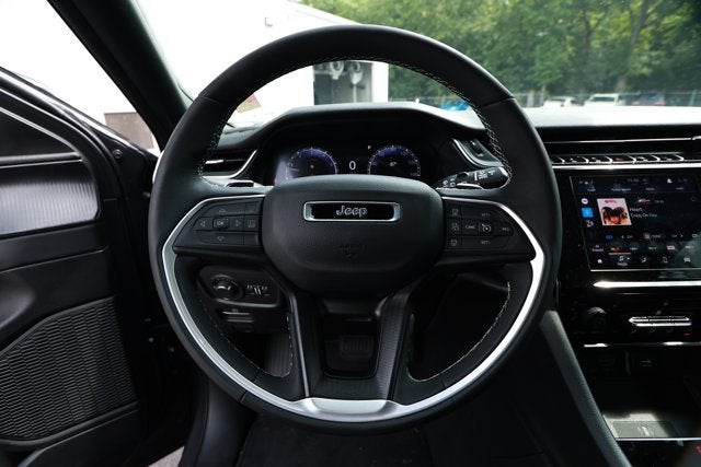 2025 Jeep Grand Cherokee Laredo X 4x4