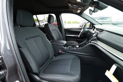 2026 Jeep Grand Cherokee GRAND CHEROKEE L LAREDO X 4X2