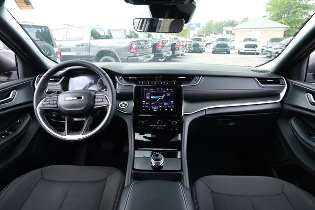 2026 Jeep Grand Cherokee GRAND CHEROKEE L LAREDO X 4X2